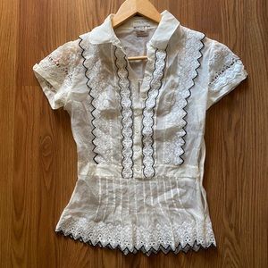 Short sleeves blouse size 4